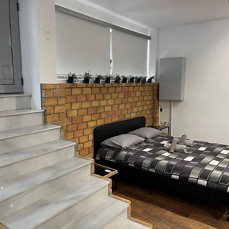 Industrial Studio / Alios 4 / Hilton Area أثينا المظهر الخارجي الصورة