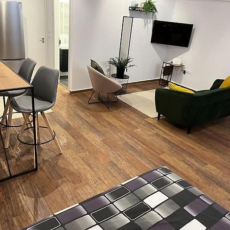 Industrial Studio / Alios 4 / Hilton Area أثينا المظهر الخارجي الصورة