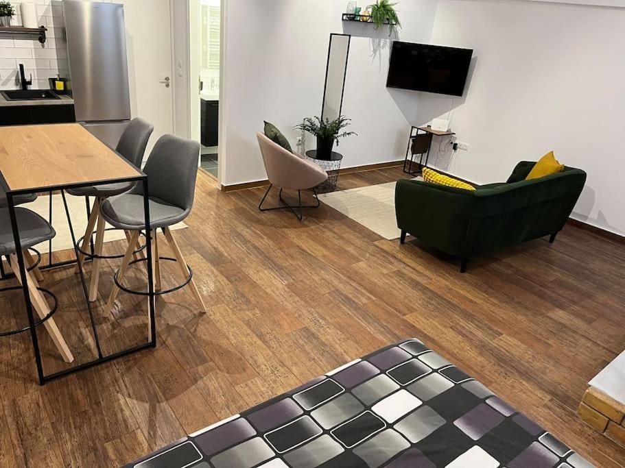 Industrial Studio / Alios 4 / Hilton Area أثينا المظهر الخارجي الصورة